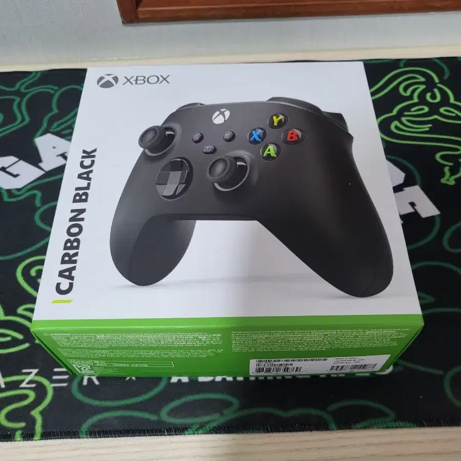 XBOX 카본 블랙 컨트롤러