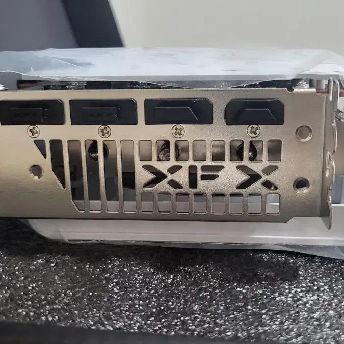 XFX 7800xt quick 화이트 그래픽카드