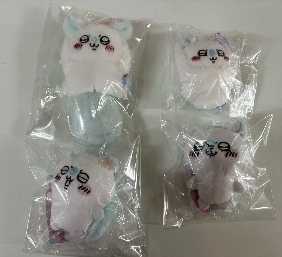 Chiikawa Momonga mascots bulk (flying momonga, swaddling momonga, backflow)