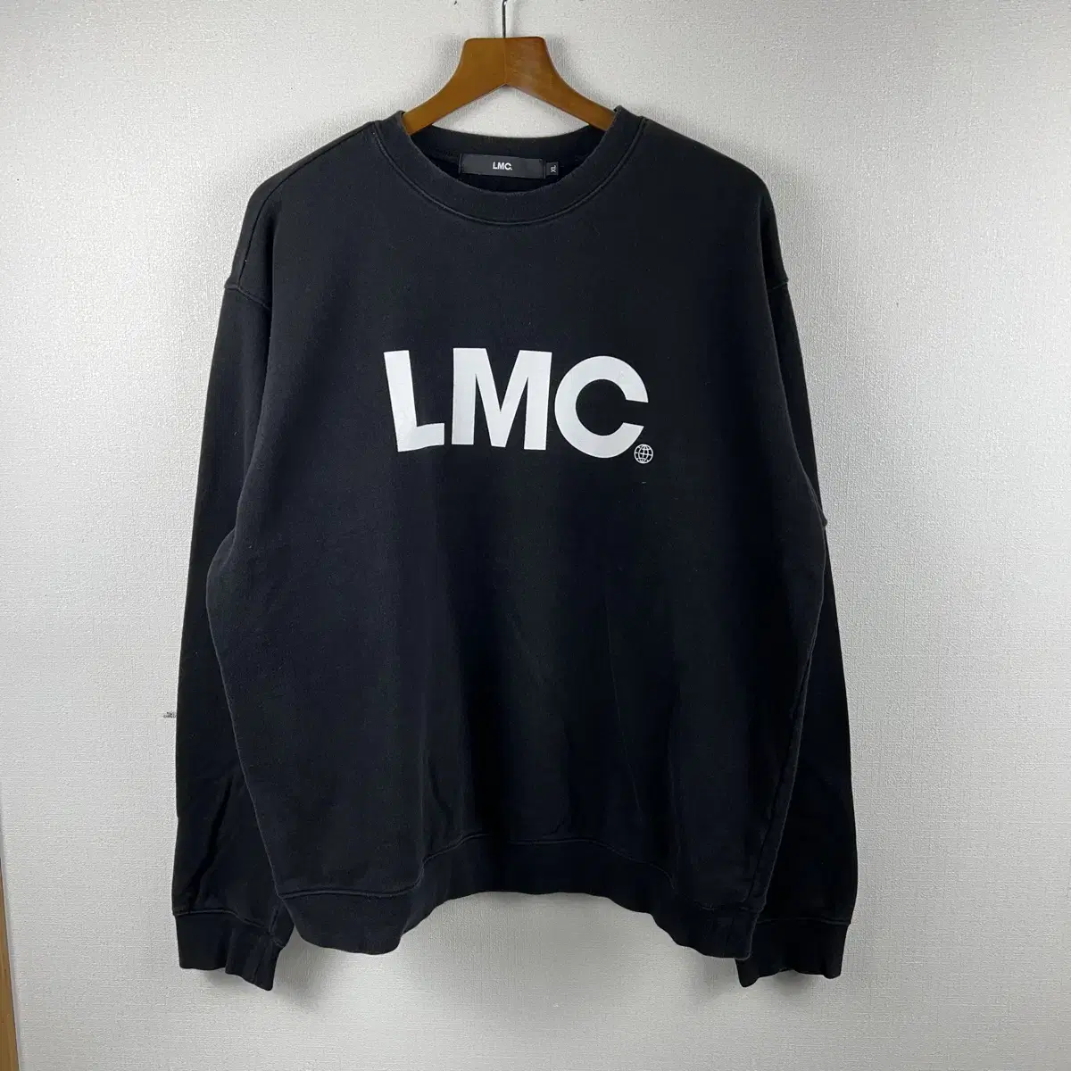 LMC 남성 오버핏 맨투맨