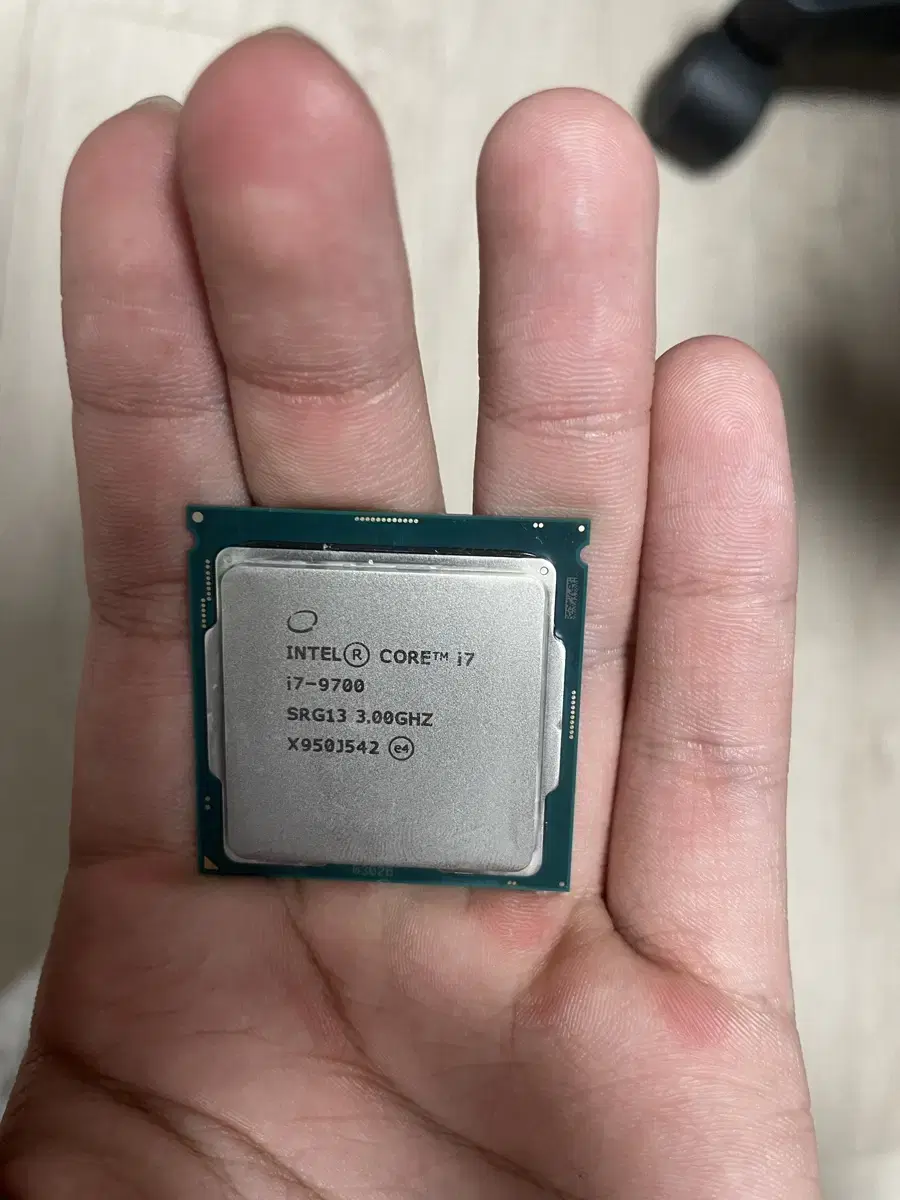 인텔 i7-9700