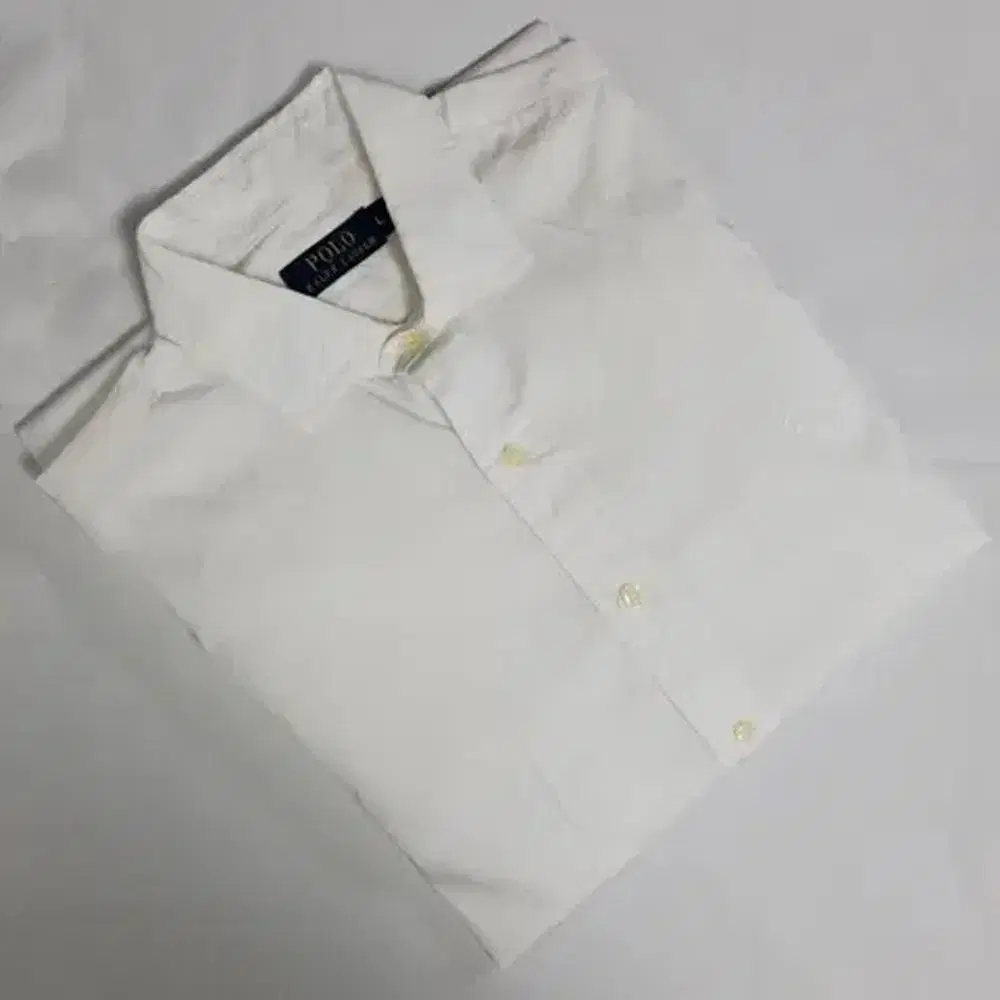 Genuine L Polo Ralph Lauren white shirt. (cw875)