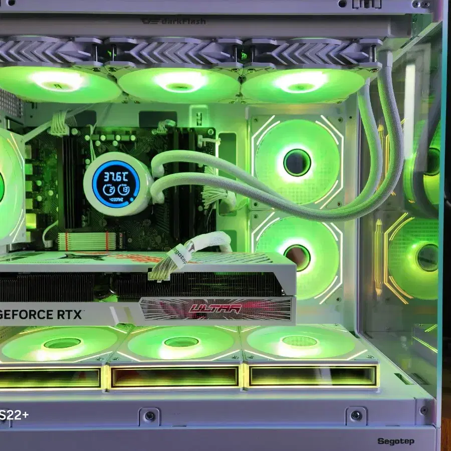 7800X3D + RTX4080 SUPER  컴퓨터