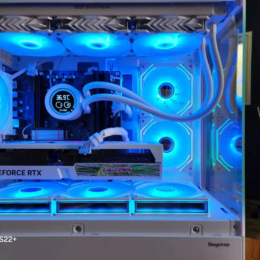 7800X3D + RTX4080 SUPER  컴퓨터