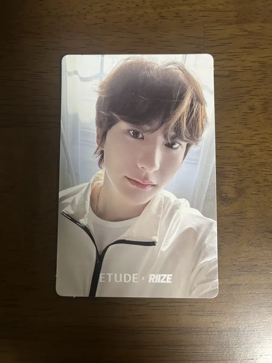 Rize Etude photocard chanyoung