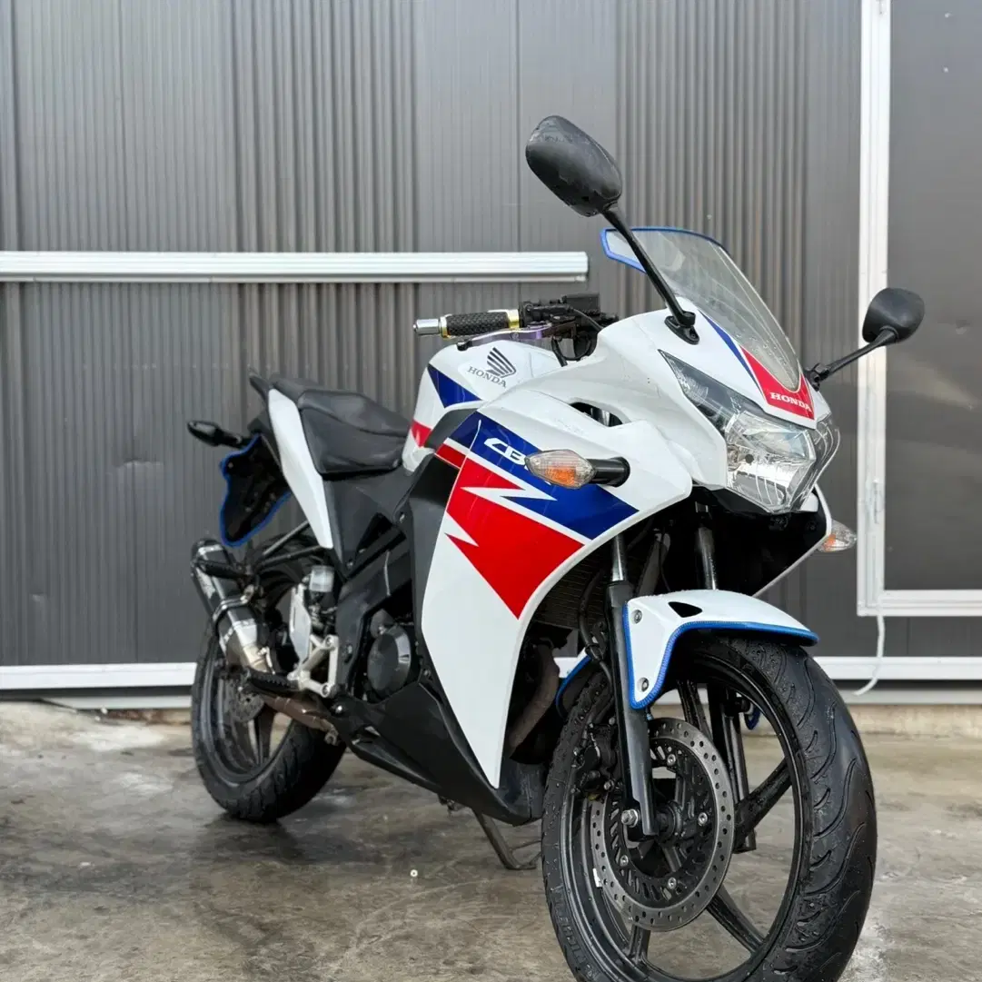 cbr125 14년 3만키로 엔진/미션 상급차량 판매합니다