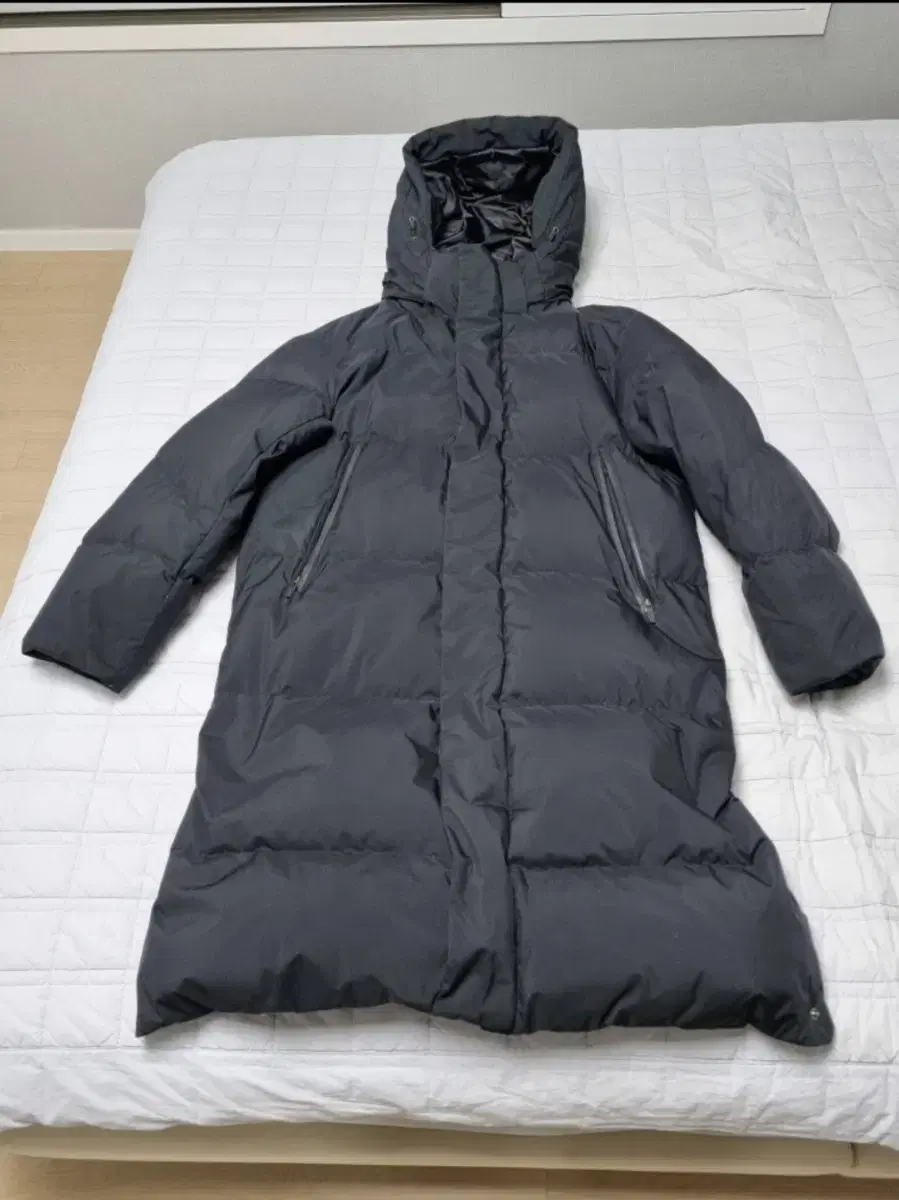 Duck down jacket (long padded) (size 95M, black)