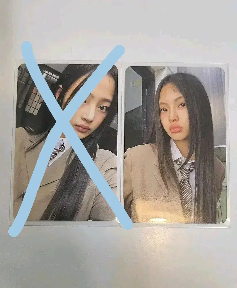 Minji hyein Dito School Uniform photocard Bulk