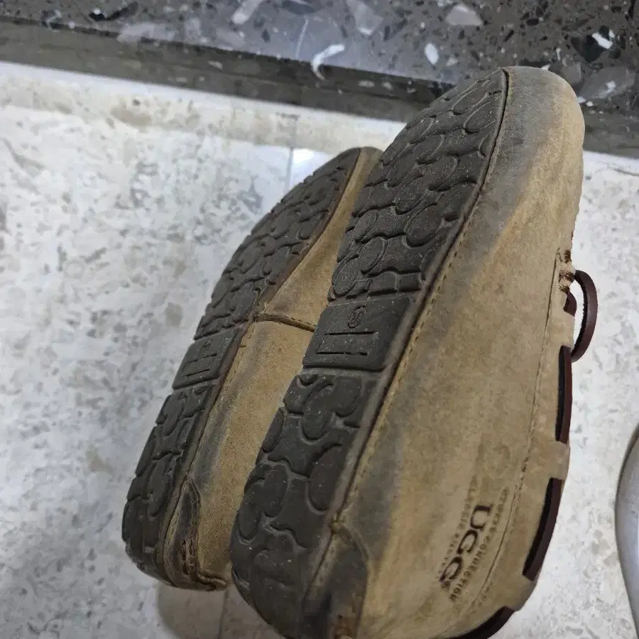 어그 ugg 키즈 모카신 eur35 체스넛 210 215 추천