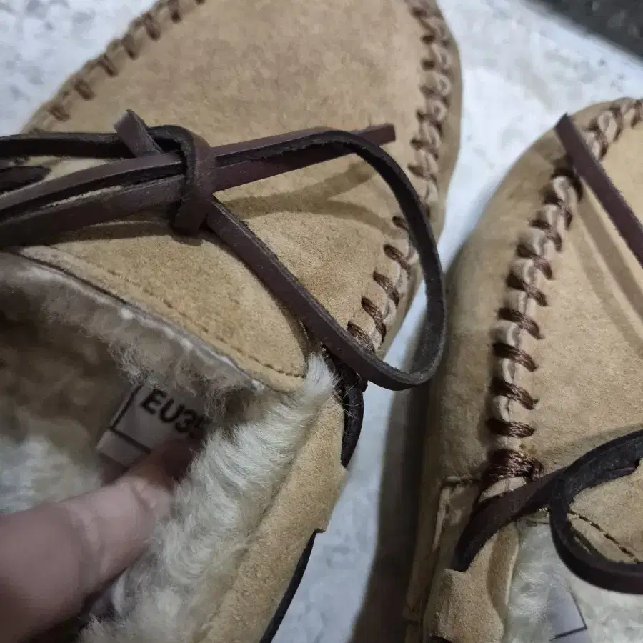 어그 ugg 키즈 모카신 eur35 체스넛 210 215 추천