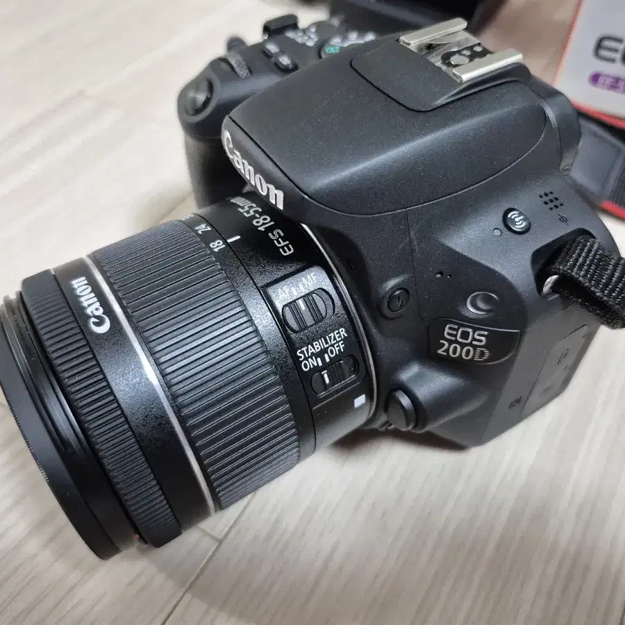 작고 이쁜 캐논 DSLR 카메라 A급 EOS 200D 박스세트