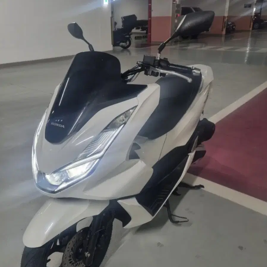 PCX21년식 ABS  판매합니다