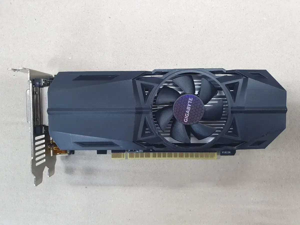 지포스 GTX1050TI LP 4GB 슬림PC용 팝니다