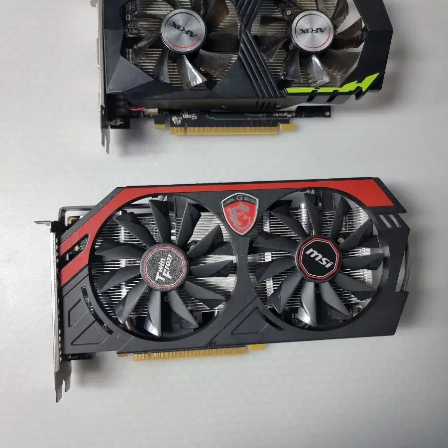 그래픽 카드 GTX 750TI 2GB 팝니다.글카