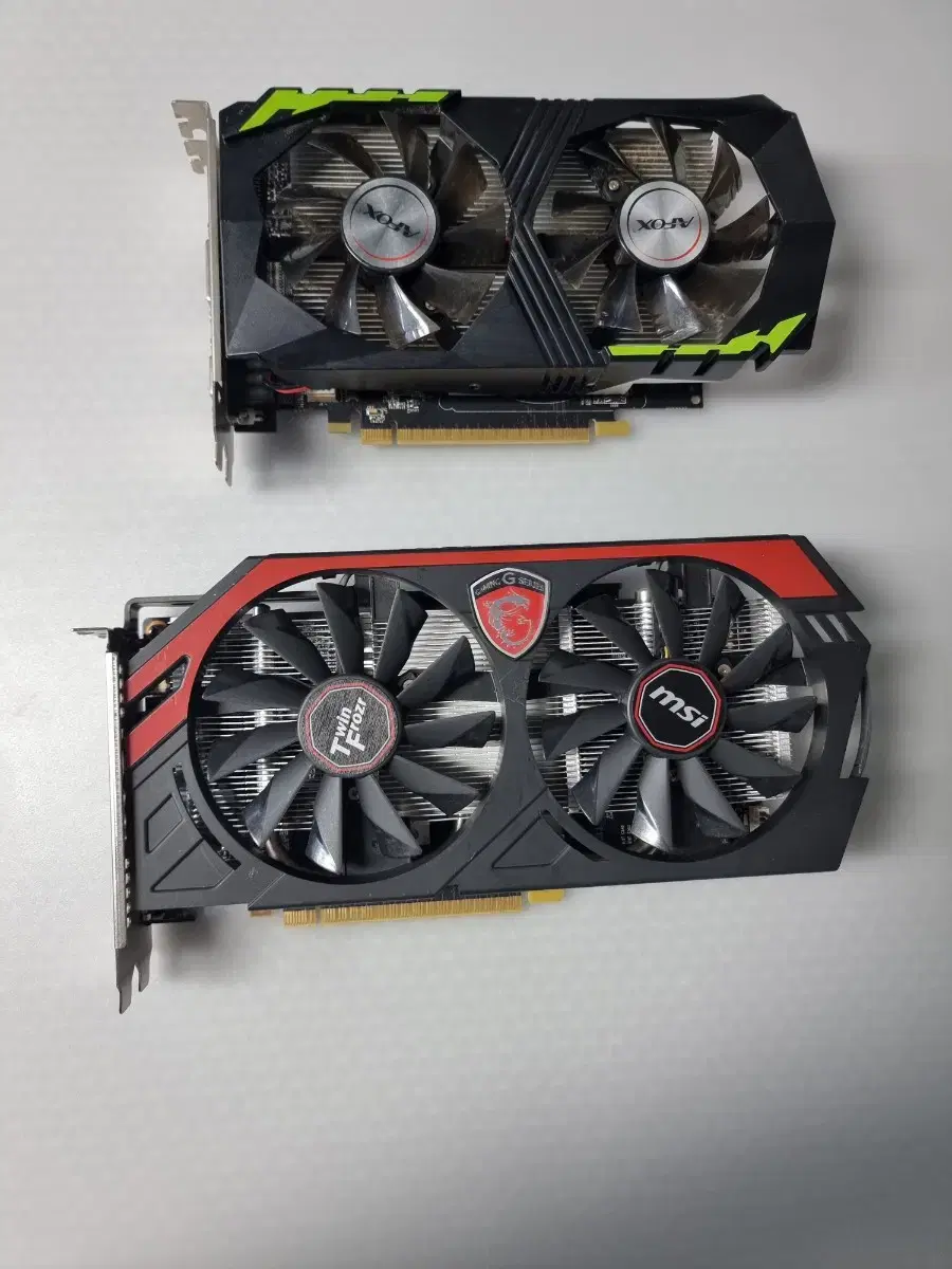 그래픽 카드 GTX 750TI 2GB 팝니다.글카