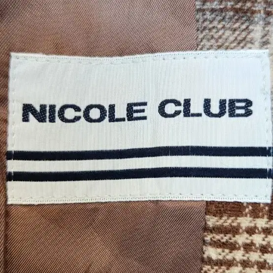 NICOLE CLUB 고급 숏자켓