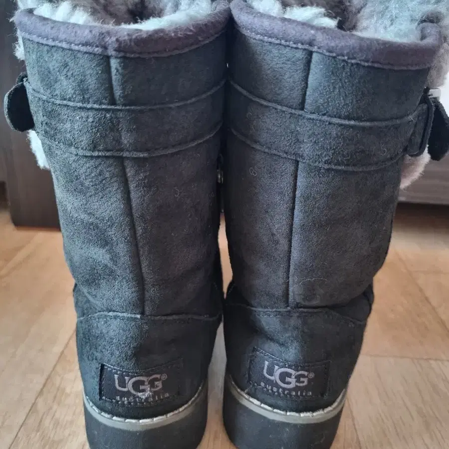 UGG 어그부츠 210