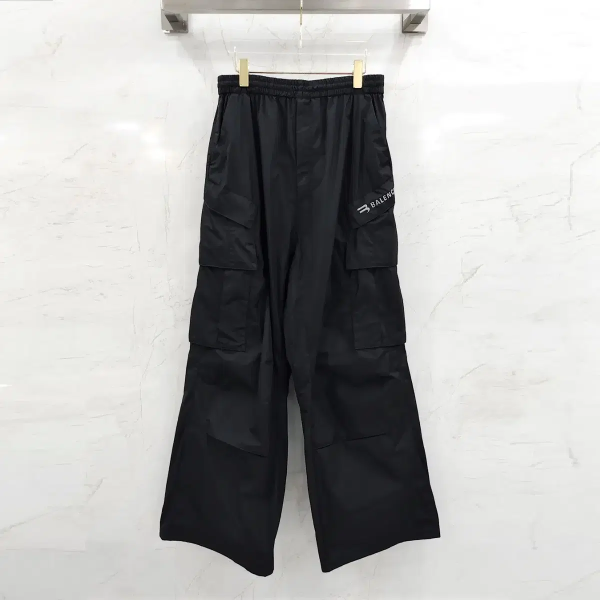 46 / Balenciaga Technic nylon embroidered logo cargo pants