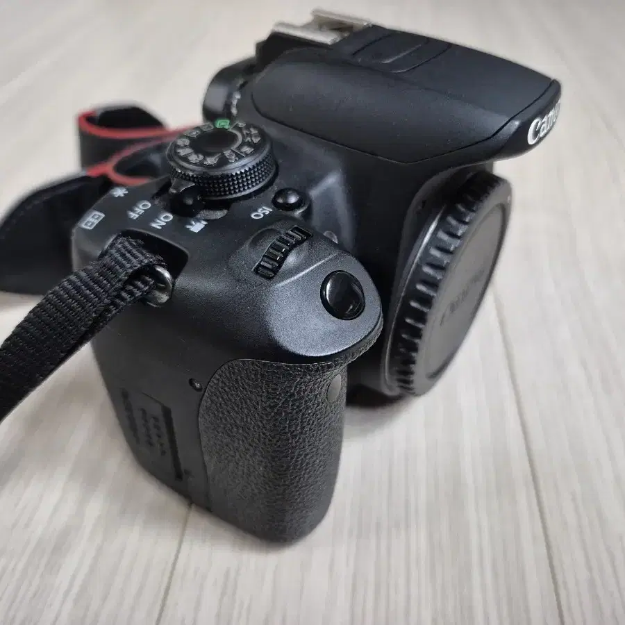 캐논 EOS 700D 카메라 바디 세트