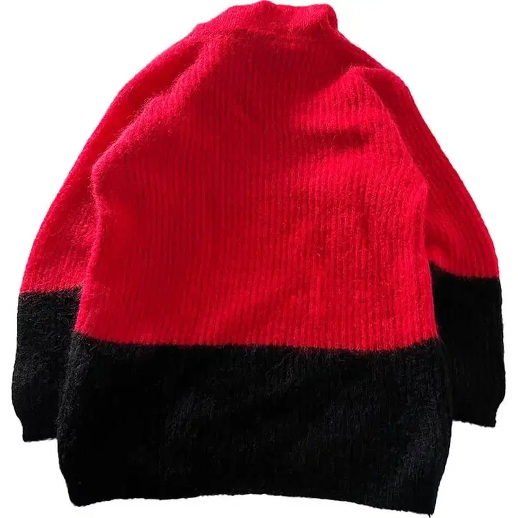 ANDRELUCIANO shaggy knit (FREE)