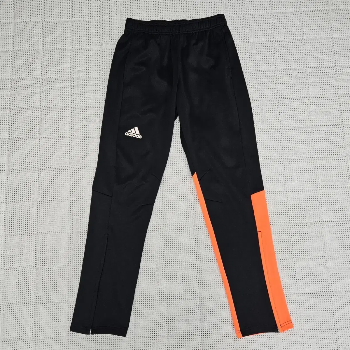 Adidas Banded Training Pants Men 32-33