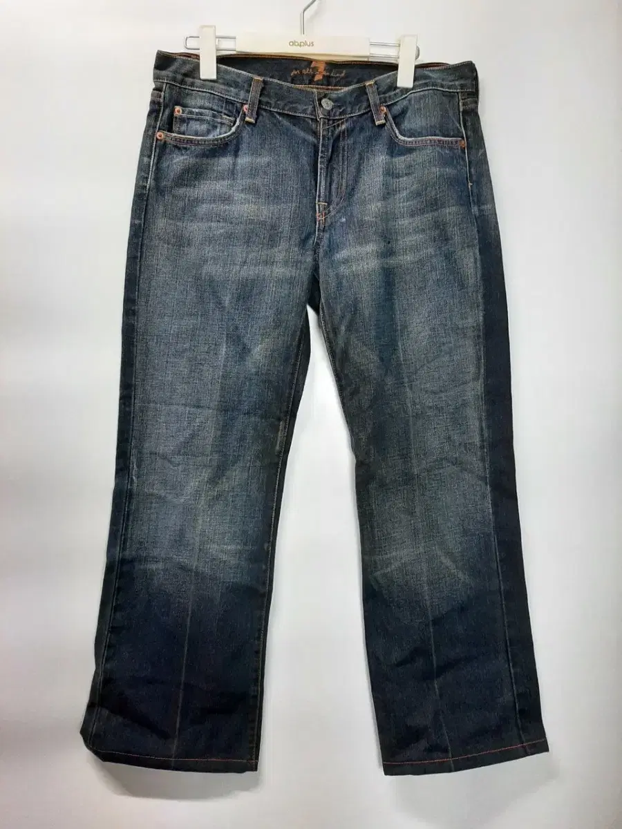 (32) 7 FOR MANKIND Wide-leg jeans (altered length)