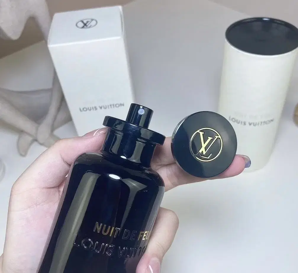 Louis Vuitton루이 비통 누잇 드 후에 불의 밤 향수100ml