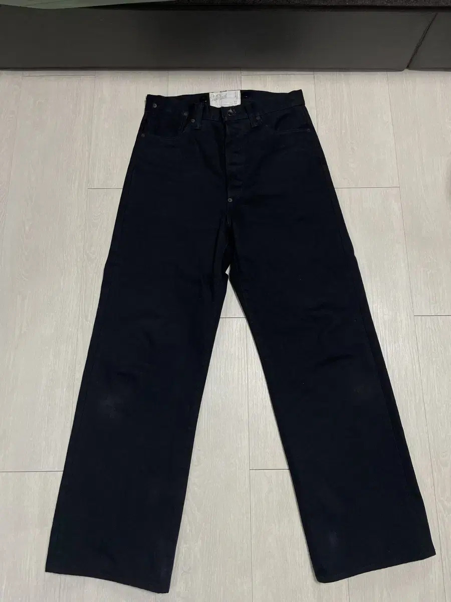 Black signature denim size 30