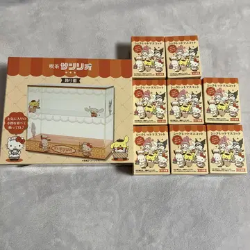 카페 산리오 시크릿마 스캇장식장