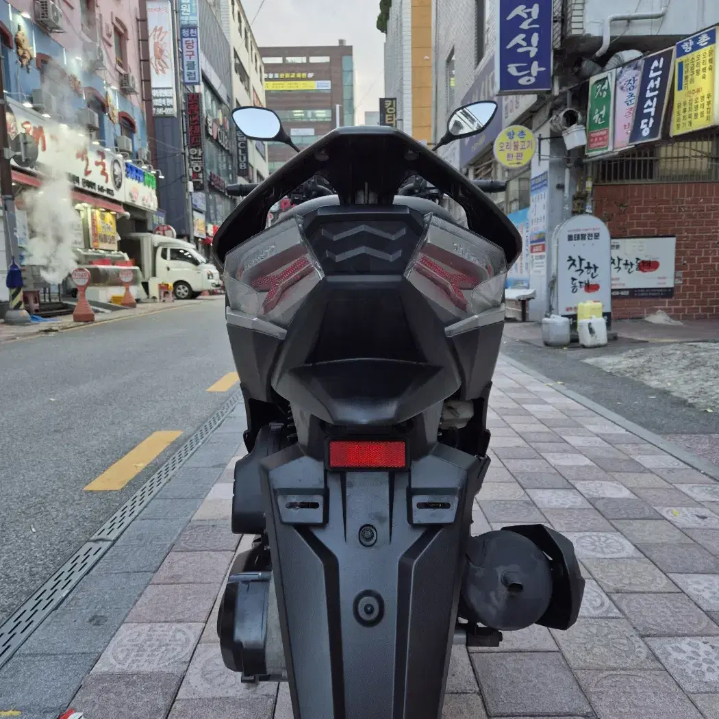 센터판 S급 SYM VSX125 판매합니다.