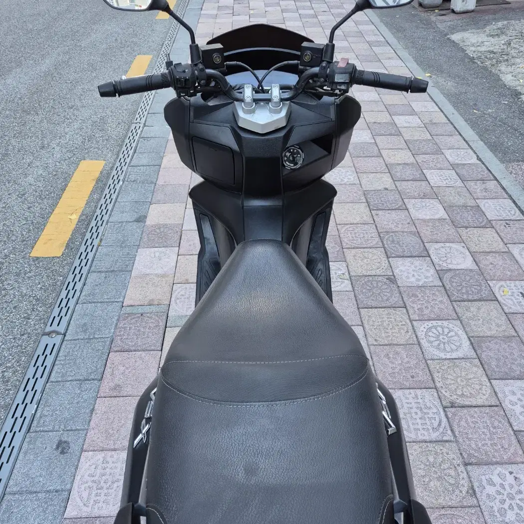 센터판 S급 SYM VSX125 판매합니다.