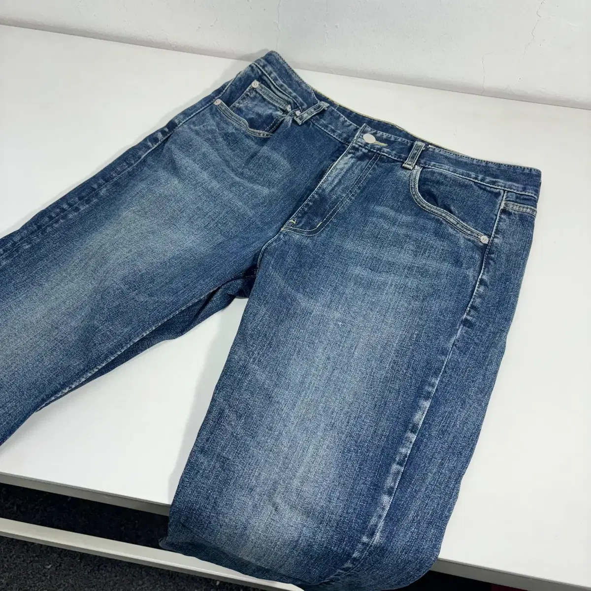 31 Modine Jin Blue Wash Slim Fit Denim Pants