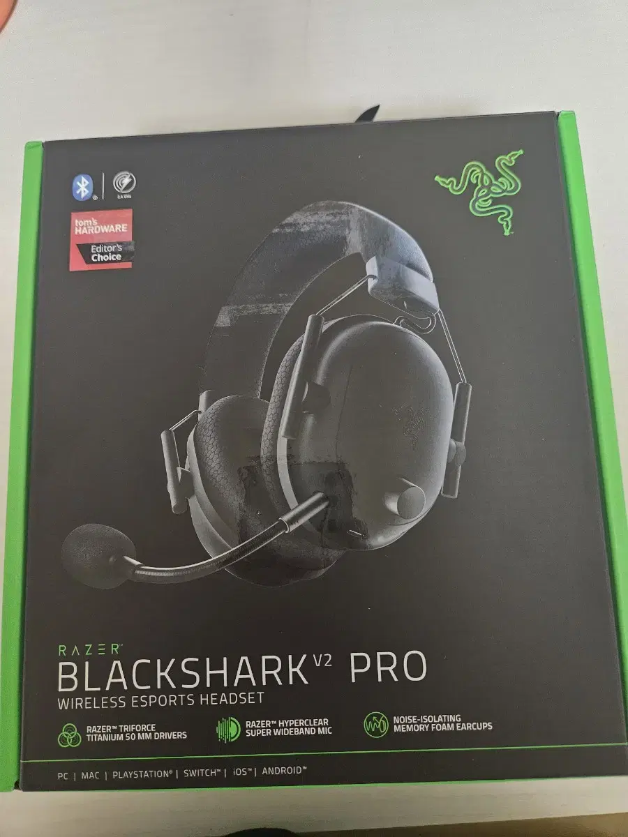 RAZER BLACKSHARK v2 PRO 2023