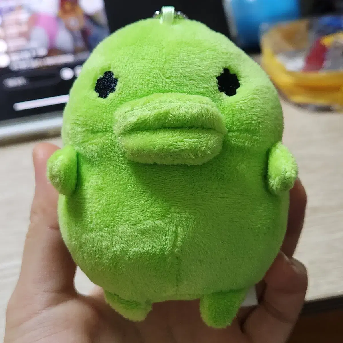 Tamagotchi Kuchipachi Zuu Zuu Mascot Doll