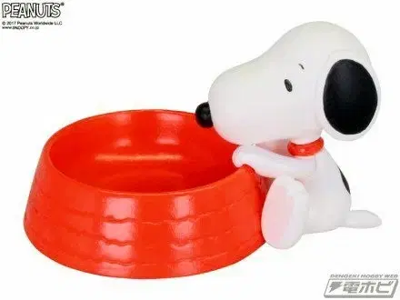 Snoopy Desktop Figures Takaratomiatsu Gacha Desk Decorating Clip Storage Box