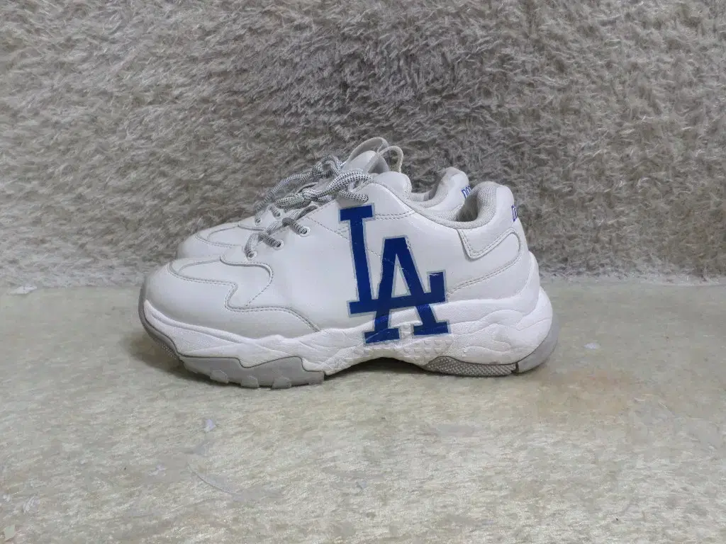 Whirligig Salvation 270 M LB MLB Big BallChunky LA Sneakers Used Shoes