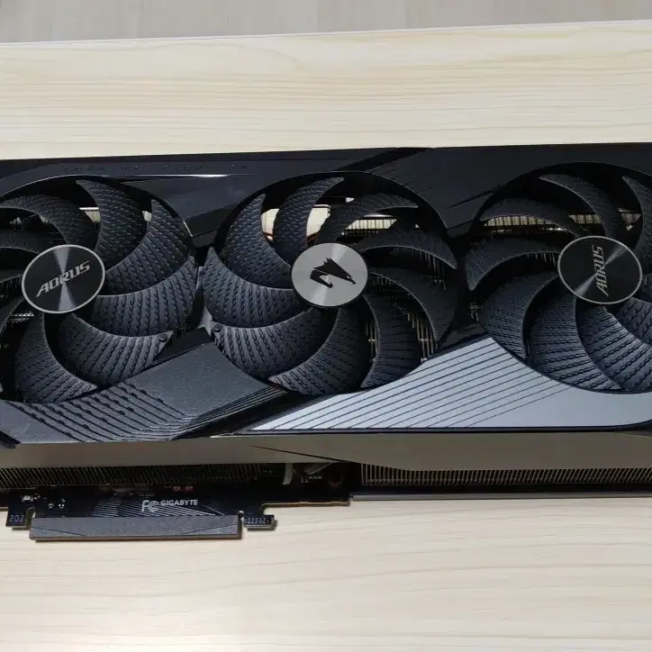 기가바이트 4070 ti super 마스터