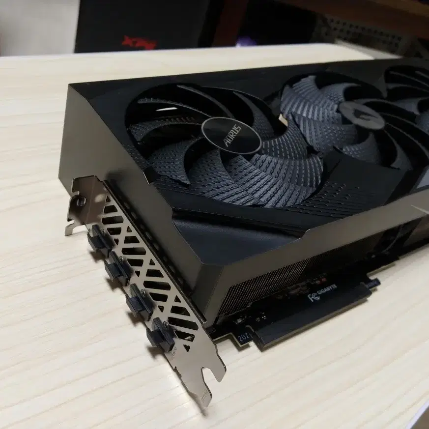 기가바이트 4070 ti super 마스터