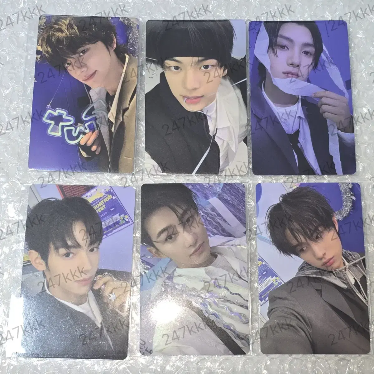 TWS weverse showcase pre-order benefit photocard+acrylic charms