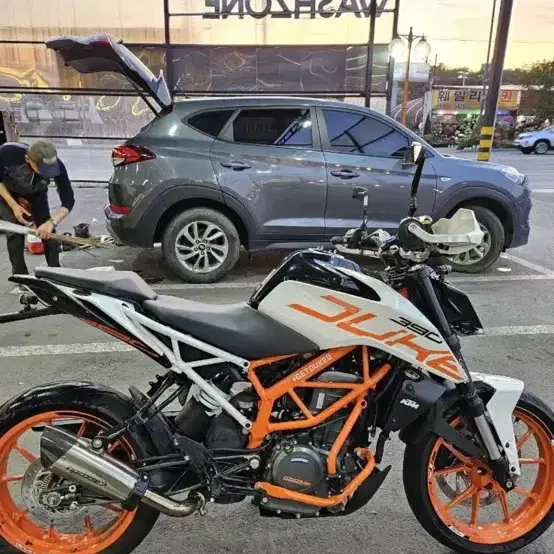 ktm 듀크 390/ 슈퍼모토701대차봅니다