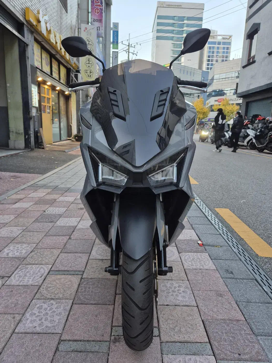 부산 센터판 S급 SYM VSX125 판매합니다.