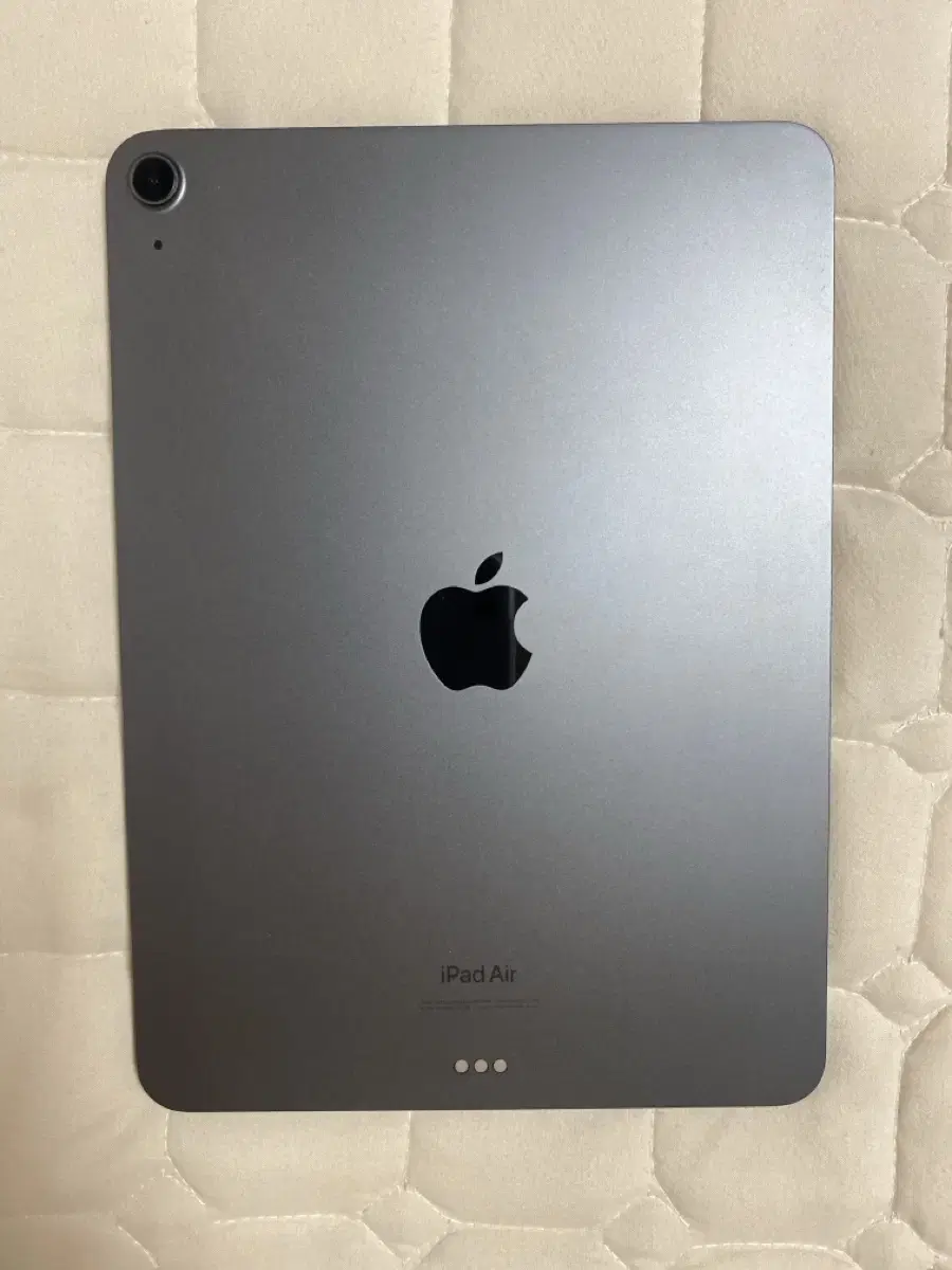 iPad Air 5 64GB Space Gray Wi-Fi Wi-Fi Used