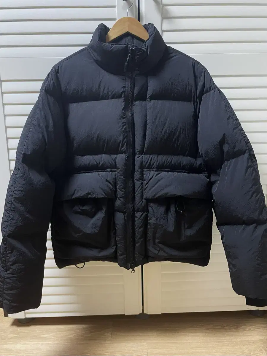 LanguageFectured puffer padded black size S