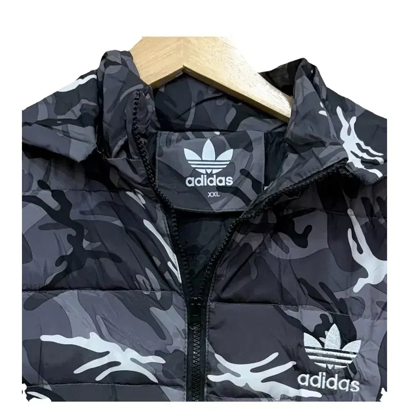 [ ADIDAS ] 아디다스 조끼패딩 [XXL]