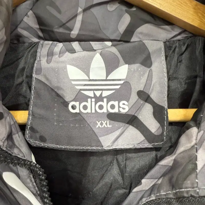 [ ADIDAS ] 아디다스 조끼패딩 [XXL]