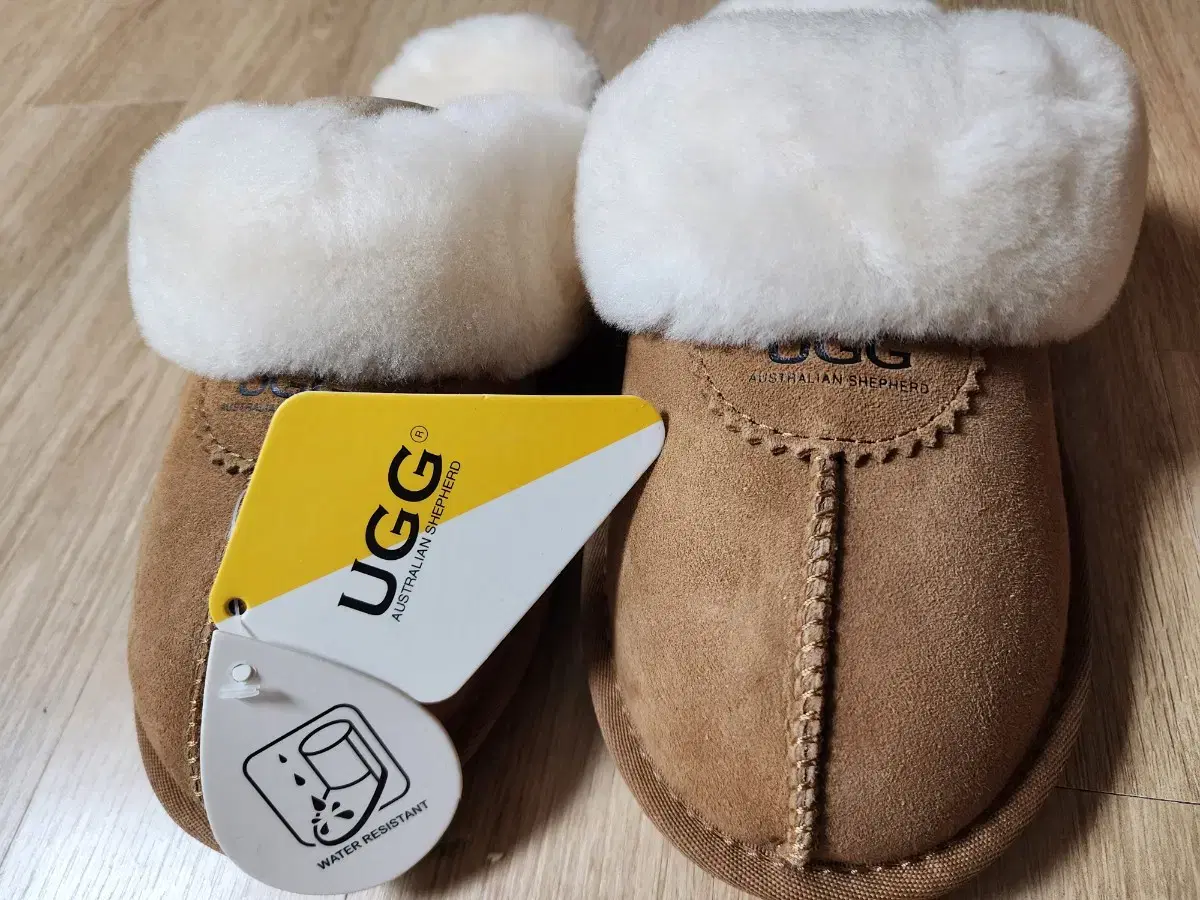 호주 어그 UGG 슬리퍼 체스트넛 색상 EU39 약 245mm