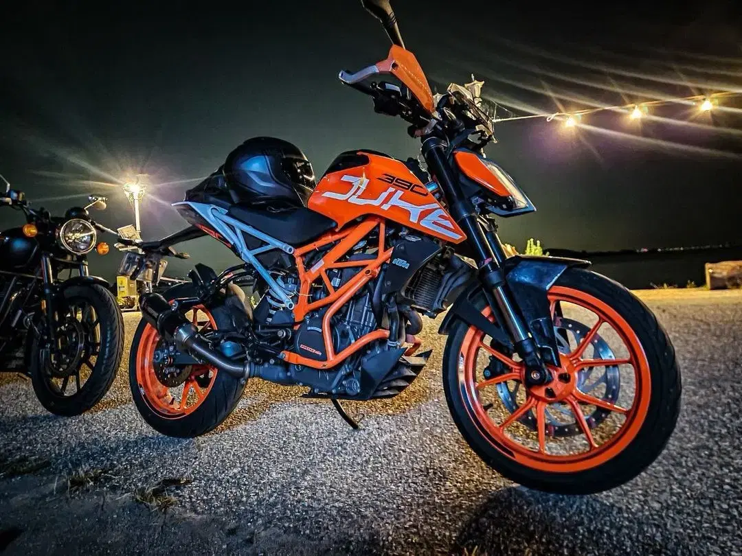 20년식 KTM 듀크 390 팝니다