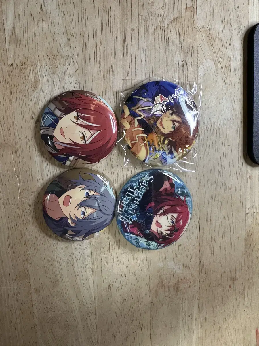 Angsta Madara / Ibara / Natsume / ni-ki We sell can badges!