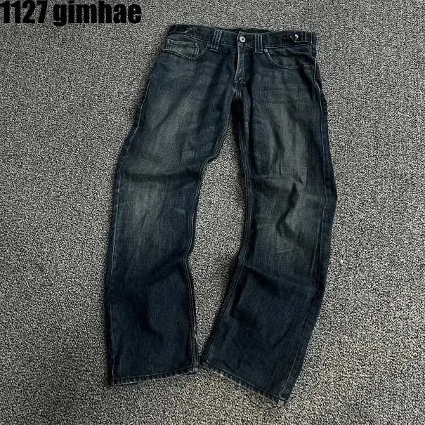 32 Levi's 514 Jeans