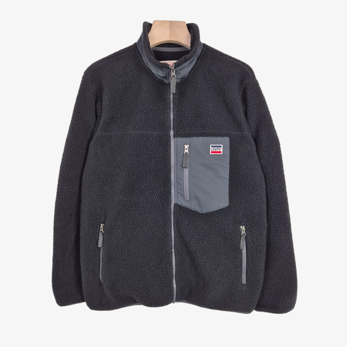 [105] Levi's Black Fleece Jacket